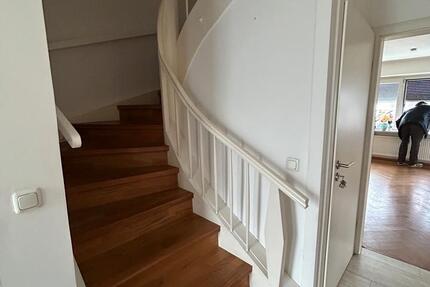 Haus München Allach-Untermenzing - 6 Zimmer, 133 m&sup2;, 1.100&euro; | Angebot:25801231