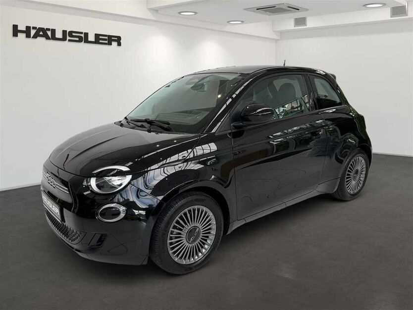 Fiat 500 24.348 km 15.990 € München 81249
