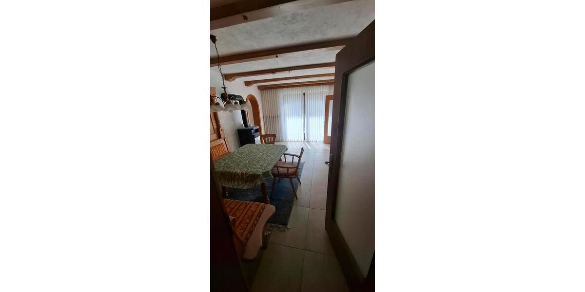 Erdgeschoßwohnung Neufahrn bei Freising Mintraching-Grüneck - 4 Zimmer, 120 m&sup2;, 1.900&euro; | Angebot:26350721