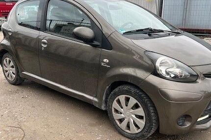 Toyota Aygo (X) 154.000 km 5.000 &euro; München 81829