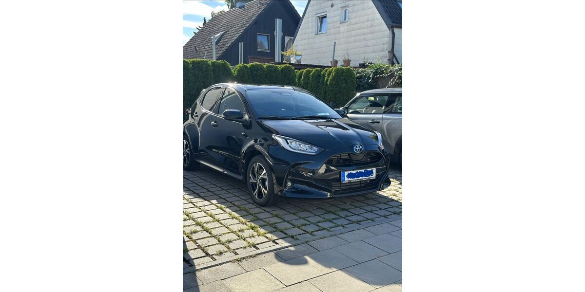 Toyota Yaris 9.990 km 22.390 &euro; Ismaning 85737