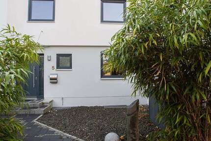 Haus Ismaning - 4 Zimmer, 122 m&sup2;, 2.700&euro; | Angebot:25599811