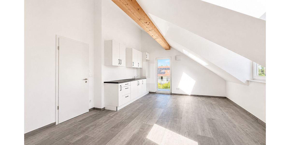 WINDISCH - ERSTBEZUG! Hochwertige 2-Zi.-DG - Wohnung mit EBK, Balkon und privatem Garten - Dachgeschoßwohnung Gröbenzell | Angebot:26764137