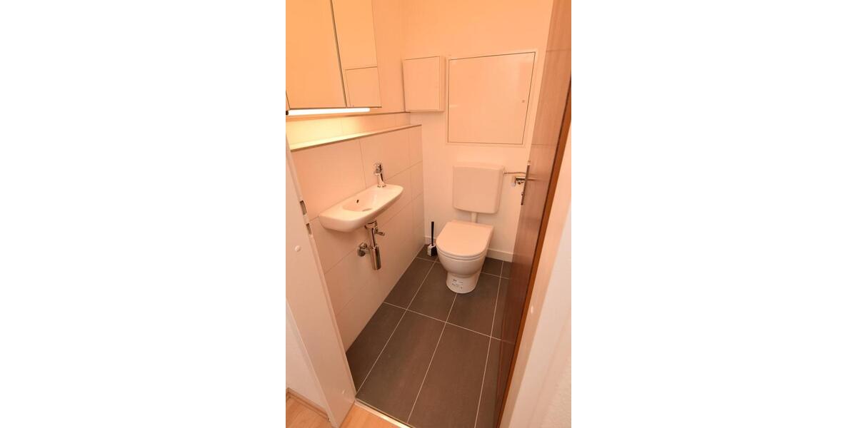 Etagenwohnung Unterhaching - 3 Zimmer, 70 m&sup2;, 1.800&euro; | Angebot:26226424