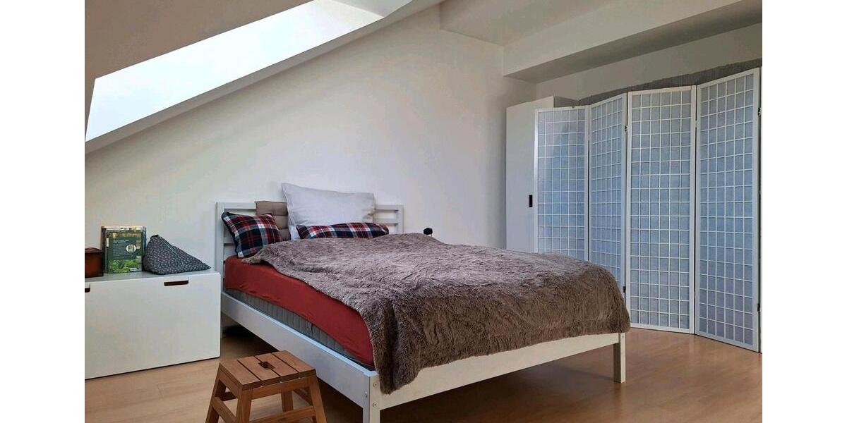 Dachgeschoßwohnung Germering - 2 Zimmer, 64 m&sup2;, 394.000&euro; | Angebot:26120584