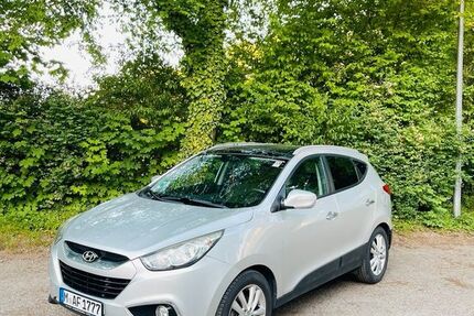 Hyundai TUCSON 170.000 km 7.700 &euro; München 81925