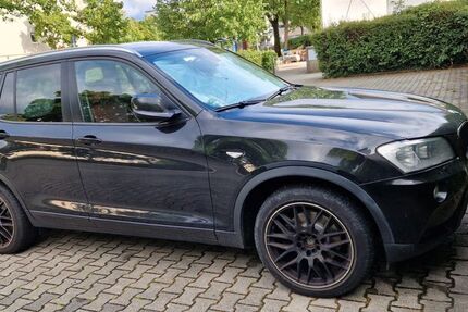 BMW X3 210.000 km 13.750 &euro; München 80689