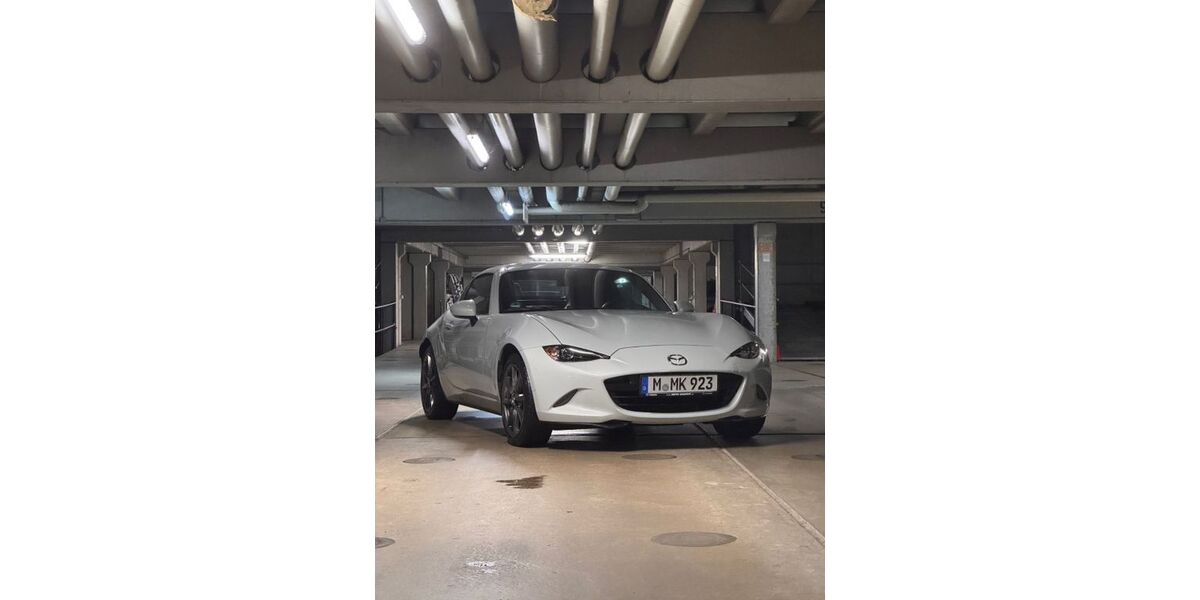 Mazda MX-5 108.000 km 19.900 &euro; München 81739