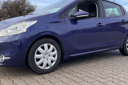 Peugeot 208 159.999 km 3.999 &euro; München 81825
