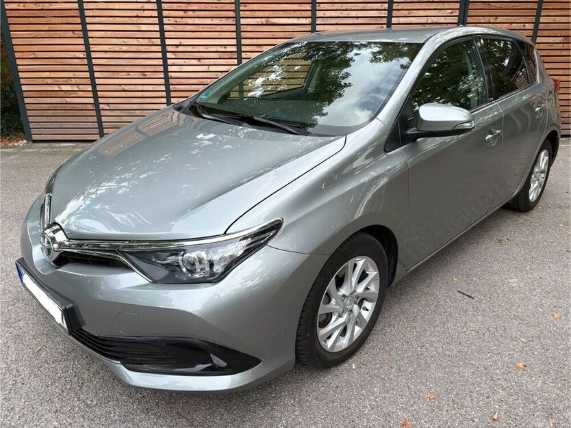 Auris