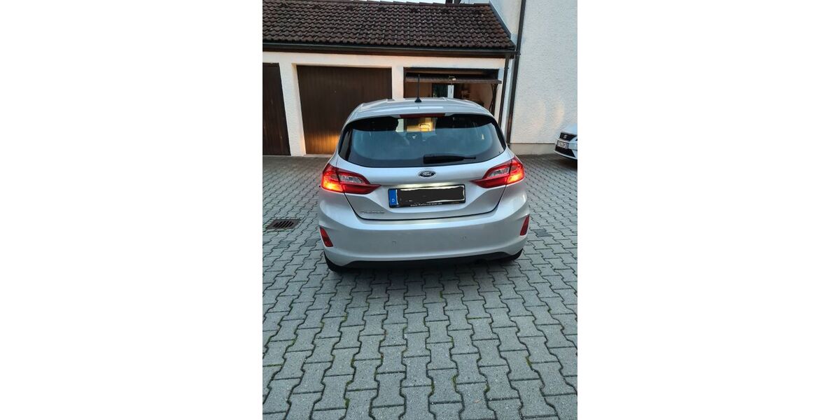 Ford Fiesta 53.000 km 11.300 &euro; München 81479