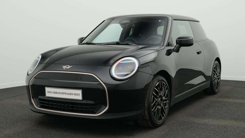 Mini Cooper E 7.904 km 29.706 &euro; München 80788