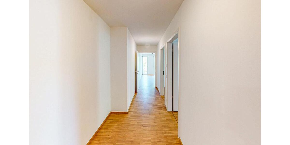 Etagenwohnung München Thalkirchen-Obersendling-Forstenried-Fürstenried-S - 4 Zimmer, 125 m&sup2;, 2.900&euro; | Angebot:24440435
