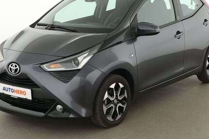 Toyota Aygo 7.942 km 13.590 &euro; Neufahrn 85375