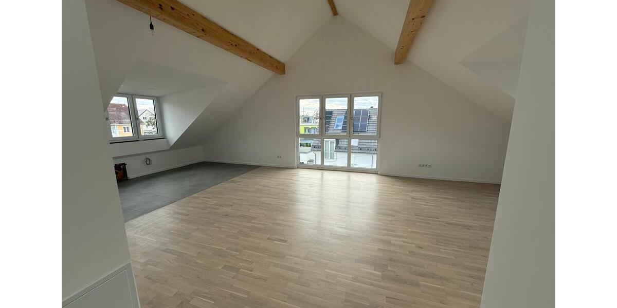 Dachgeschoßwohnung München Allach-Untermenzing - 3 Zimmer, 90 m&sup2;, 1.900&euro; | Angebot:26060902