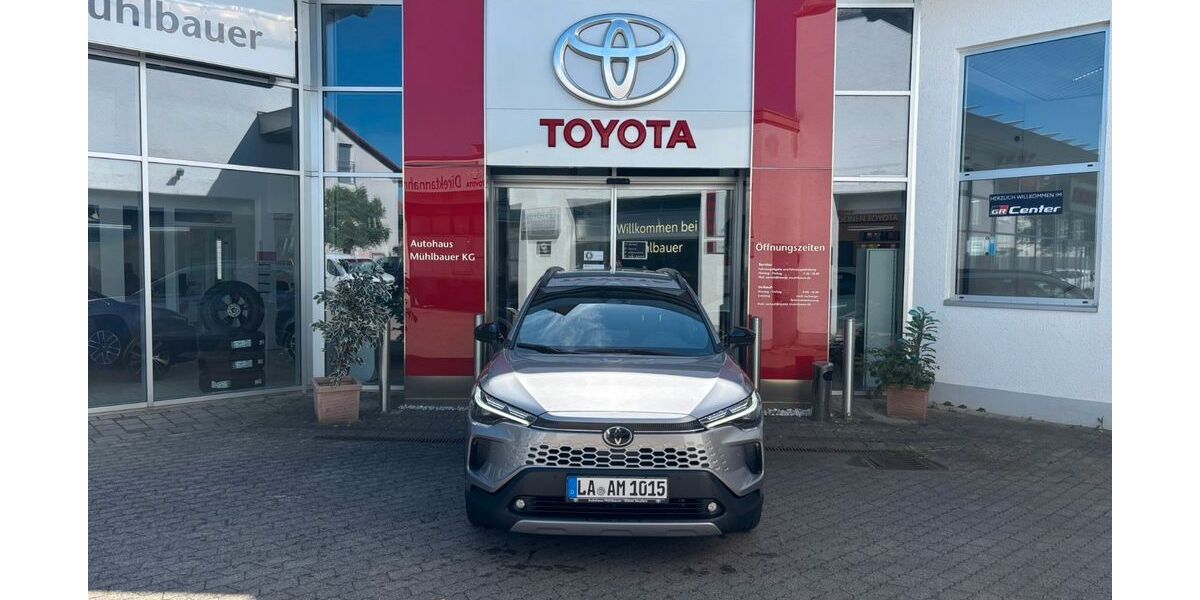 Toyota Corolla 2.780 km 36.590 &euro; Neufarn 85646