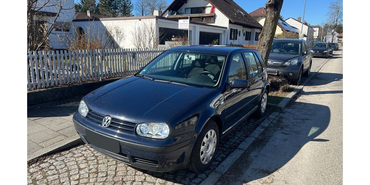 VW Golf 126.584 km 3.300 &euro; Gröbenzell 82194