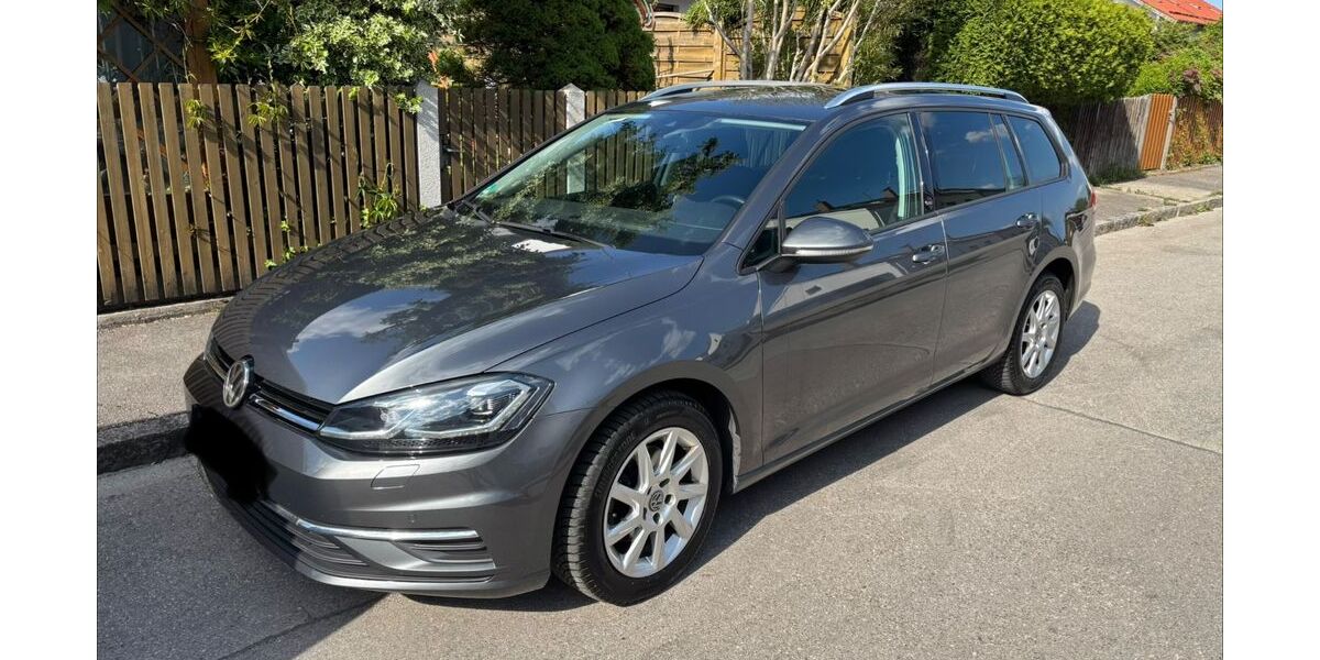 VW Golf 142.000 km 13.200 &euro; Putzbrunn 85640