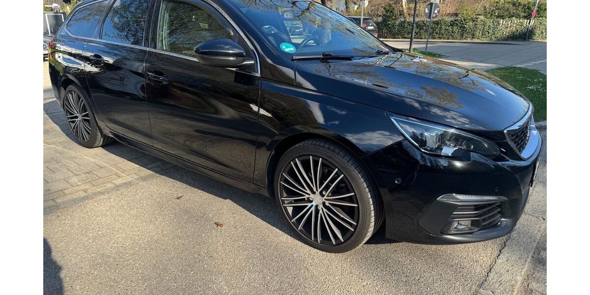Peugeot 308 194.000 km 7.470 &euro; Riemerling 85521