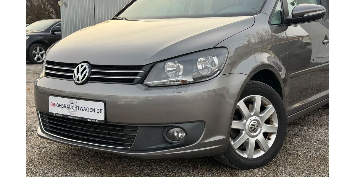 VW Touran 153.196 km 9.490 &euro; Hofolding (20 Min von München) 85649