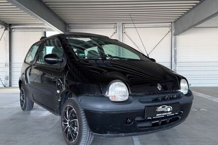 Renault Twingo 215.100 km 1.499 &euro; München 81249