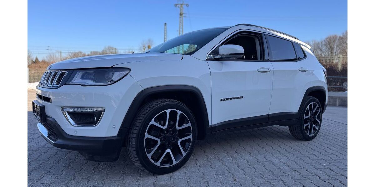 Jeep Compass 76.000 km 16.999 &euro; München 81825