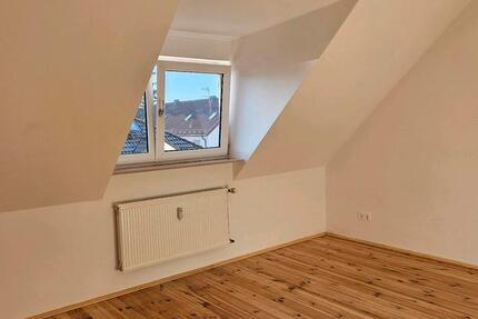 3 Zimmer Mansardenwohnung in Germering zu vermieten 3 zimmer