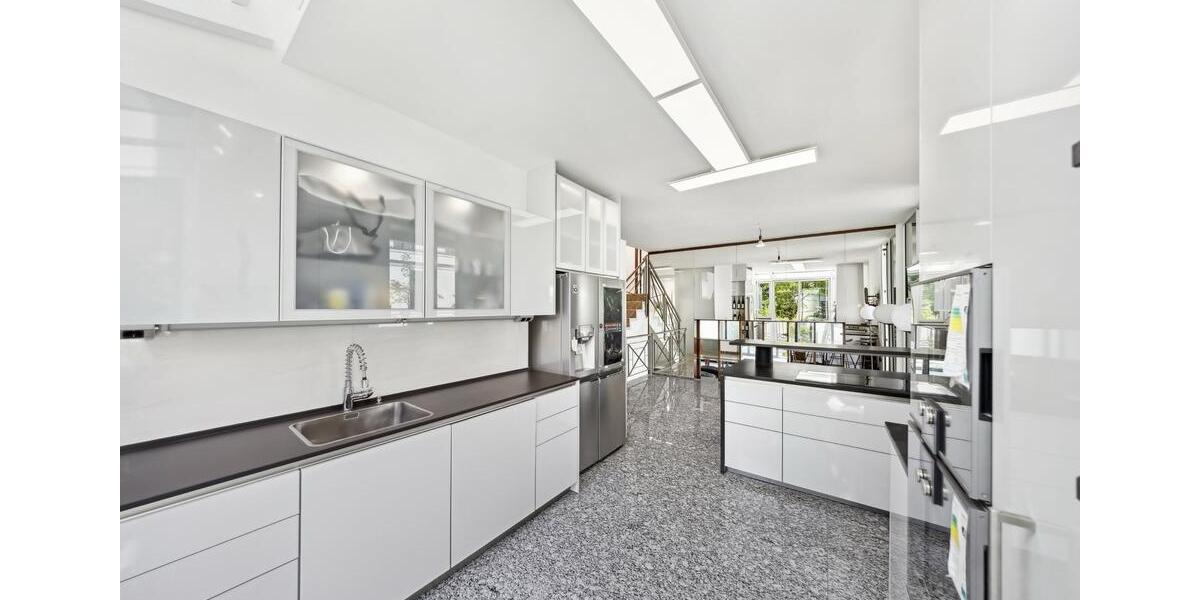 Exklusives Reiheneckhaus zur Miete in Nymphenburg 5 zimmer