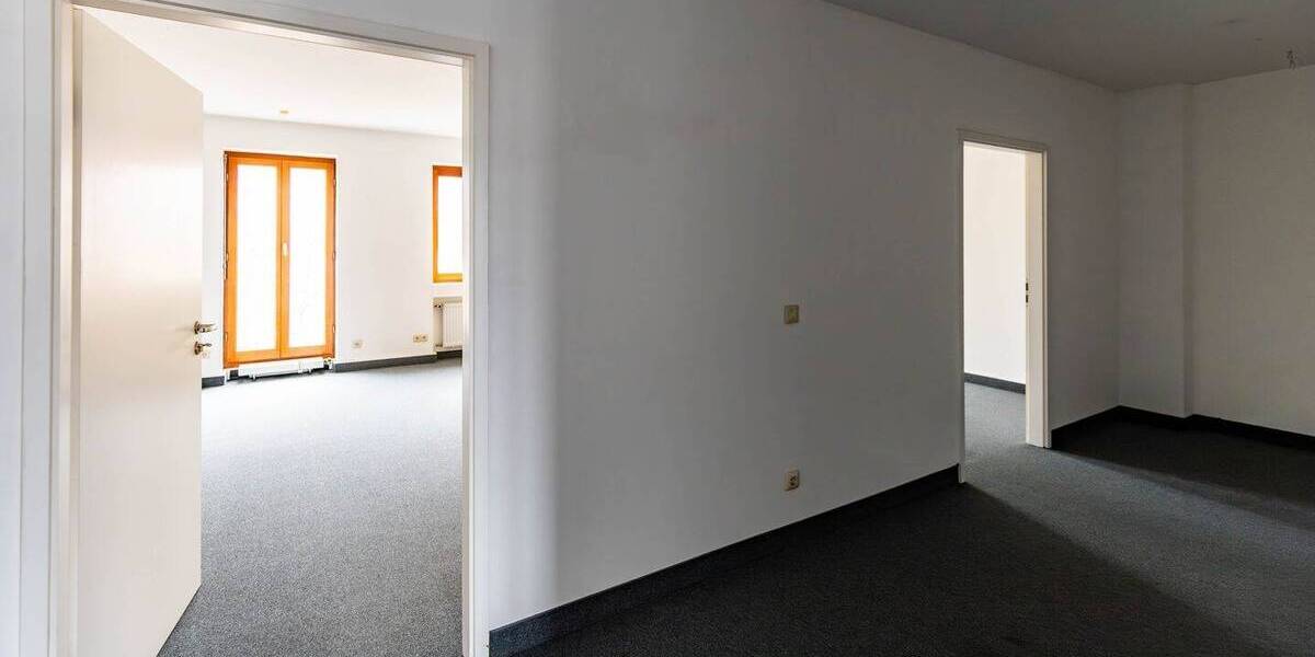 Gewerbeobjekt Haar - 7 Zimmer, 296 m&sup2;, 3.200&euro; | Angebot:23624399