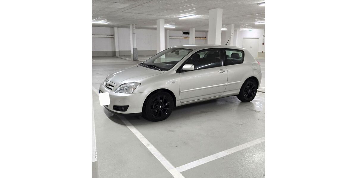 Toyota Corolla 72.000 km 6.800 &euro; München 80939