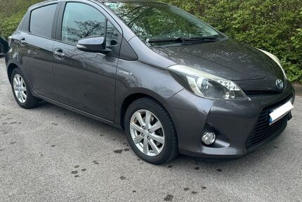 Toyota Yaris 174.900 km 8.200 &euro; München 81673