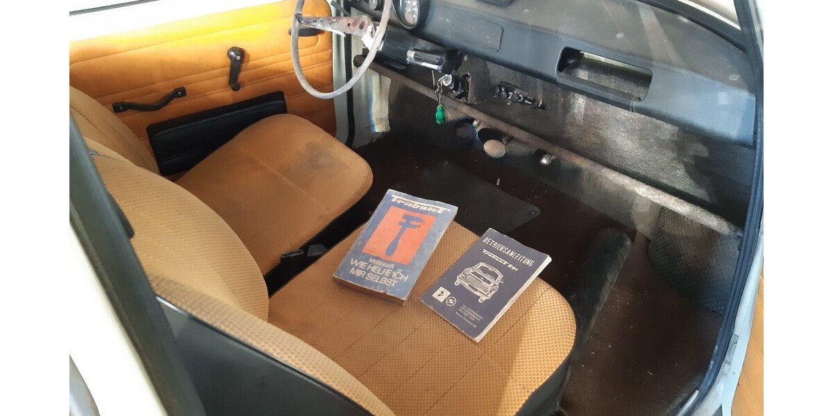 Trabant P 601 82.849 km 2.100 &euro; Erdweg 85253