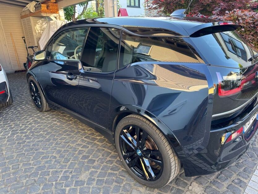 i3