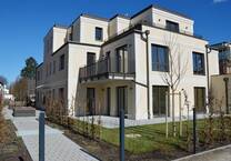 München-Obermenzing - schicke, 4-Zimmer-Wohnung (EGUG) mit Terrasse und kleinem Garten