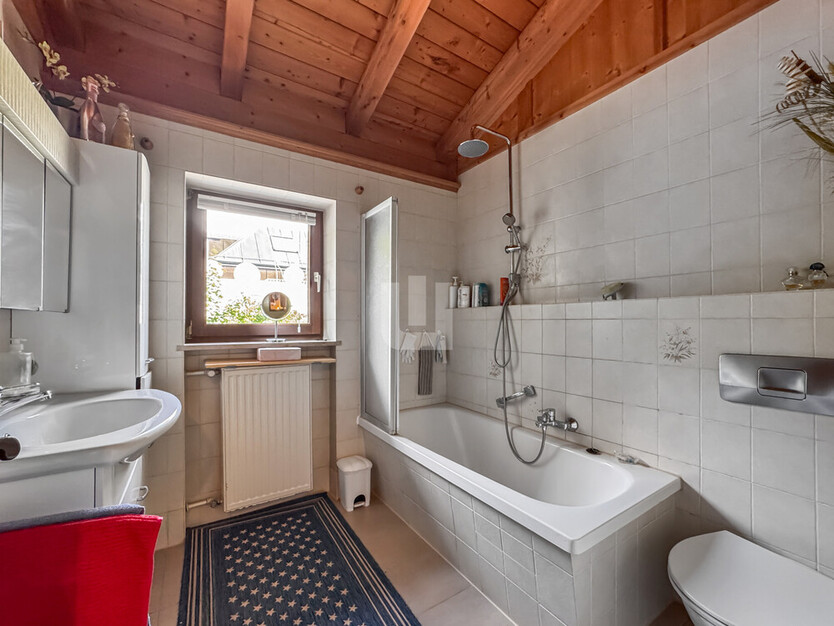 WINDISCH IMMOBILIEN – Gewerbeimmobilie mit vier Büros und einer Wohnung - ideal für den Mittelstand 10.5 zimmer