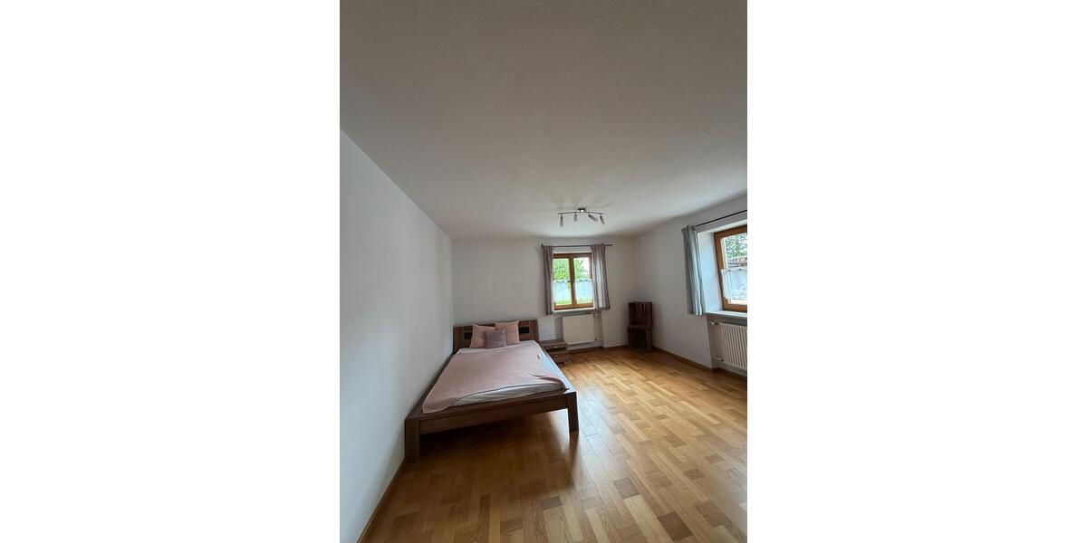 Etagenwohnung Erdweg - 1 Zimmer, 60 m&sup2;, 1.500&euro; | Angebot:26538658