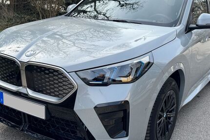 BMW iX2 18.500 km 47.500 &euro; München 81375