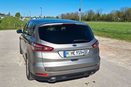 Ford S-Max 126.000 km 14.500 &euro; München 80997