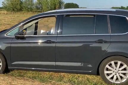 VW Touran 107.000 km 15.490 &euro; München 81825