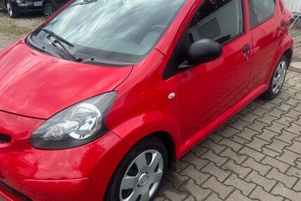 Toyota Aygo (X) 87.524 km 1.999 &euro; München OT Aubing-Lochhausen-Langwied 81243