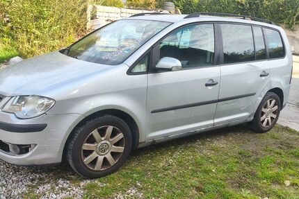 VW Touran 325.000 km 1.299 € Neufahrn 85375