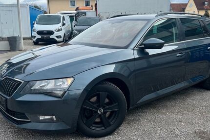 Skoda Superb 291.000 km 9.990 &euro; Karlsfeld bei München 85757