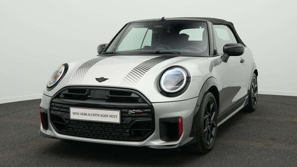 Mini John Cooper Works Cabrio 14.956 km 42.677 &euro; München 80788