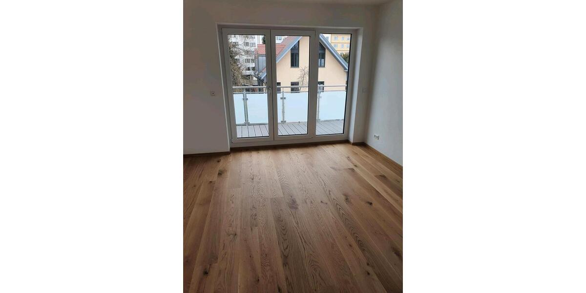 Einfamilienhaus München Am Riesenfeld - 2.5 Zimmer, 140 m&sup2;, 2.700&euro; | Angebot:25632244