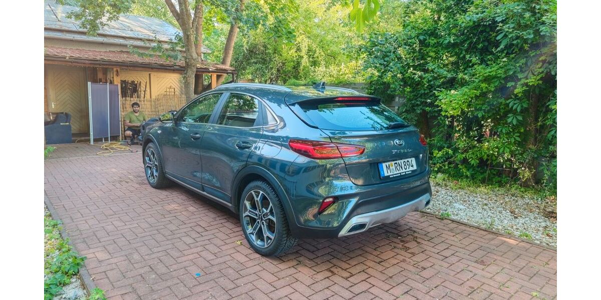 Kia XCeed 59.344 km 17.300 &euro; München 80937