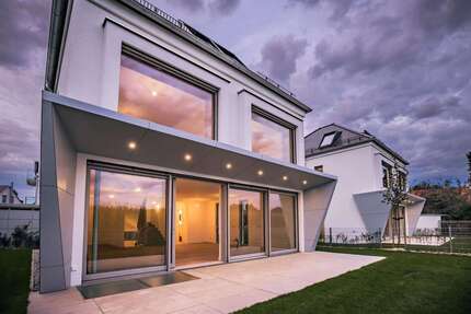 Haus zum Kaufen in München 2.169.000 € 216 m² 6 zimmer