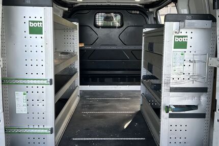 Ford Transit Custom 113.656 km 17.990 € München 81825