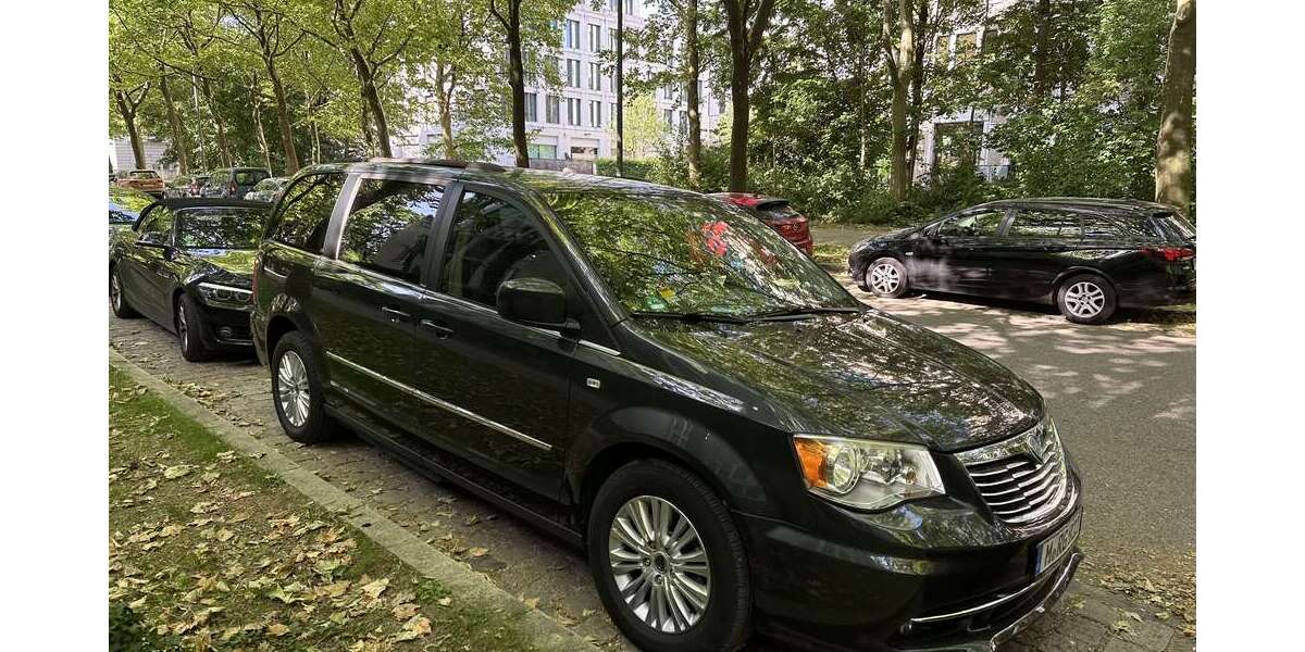 Lancia Voyager 201.600 km 11.790 &euro; München 81379