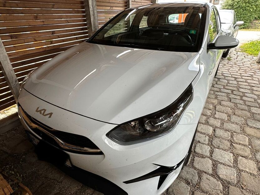 Kia ceed / Ceed 27.500 km 19.900 € Aying 85653