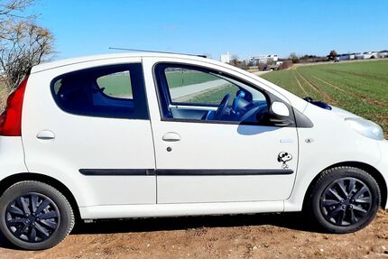 Peugeot 107 57.422 km 3.200 &euro; München 81739